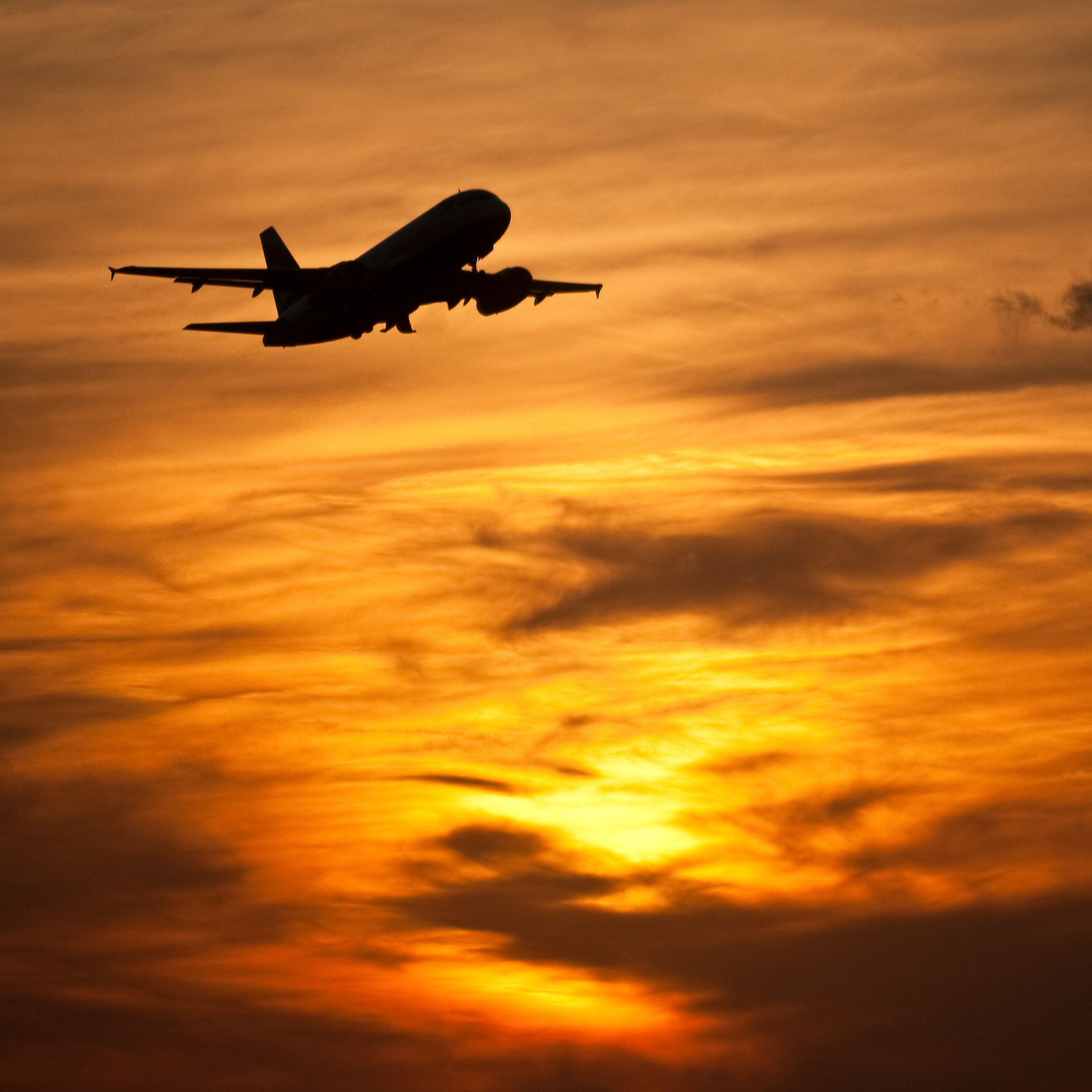 Have a good fly. Good Flight картинки. Aircraft Flying into the Sunset. Have a good Flight. Fly a plane.