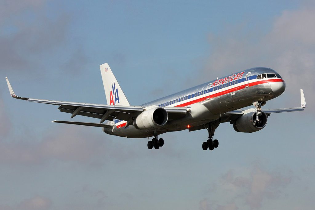 1280px-American_Airlines_Boeing_757-200_N668AA-1024x682.jpg